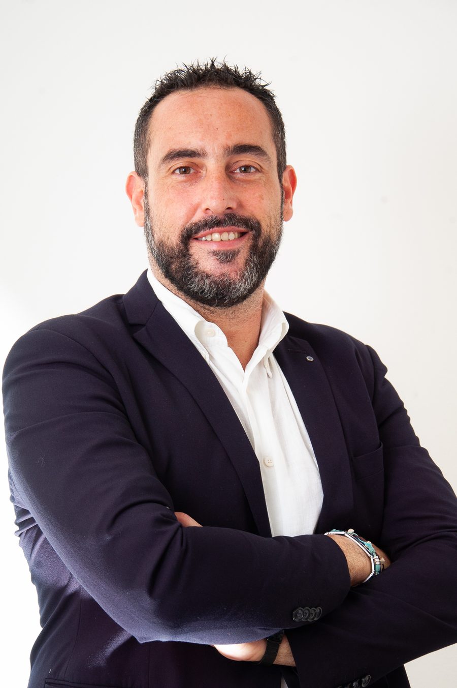 Manfredi Muscolino — Sicilian estate agent with a law degree